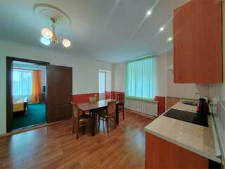 Гостевой дом Хвалынский Хвалынск ДЕЛЮКС СЕМЕЙНЫЙ-1