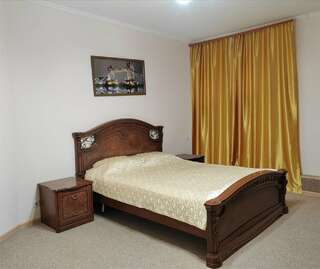 Гостевой дом Хвалынский Хвалынск ДЕЛЮКС (без балкона)-1