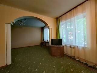 Гостевой дом Хвалынский Хвалынск СЬЮИТ (без балкона)-6